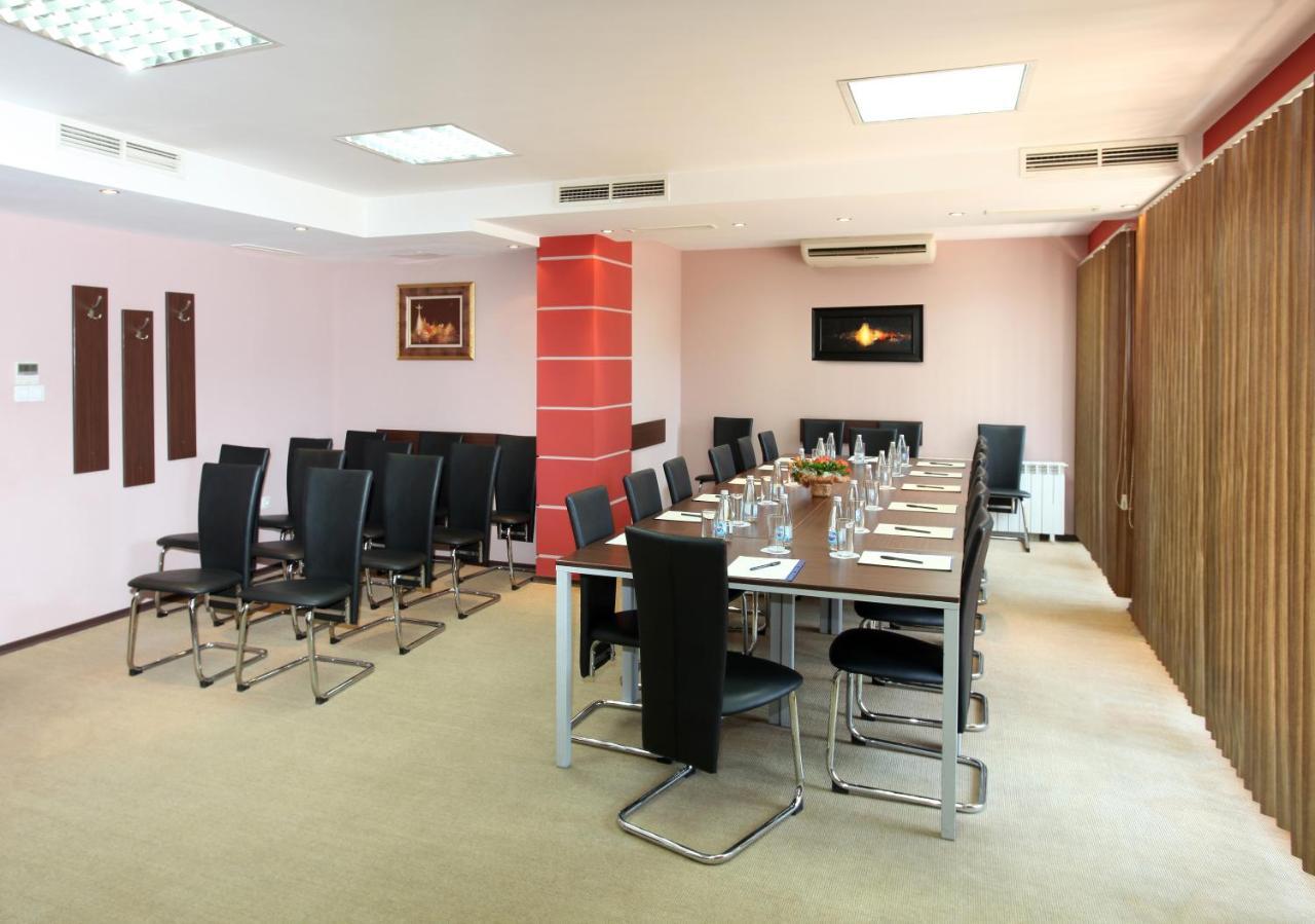 Contessa Hotel Shumen Dış mekan fotoğraf
