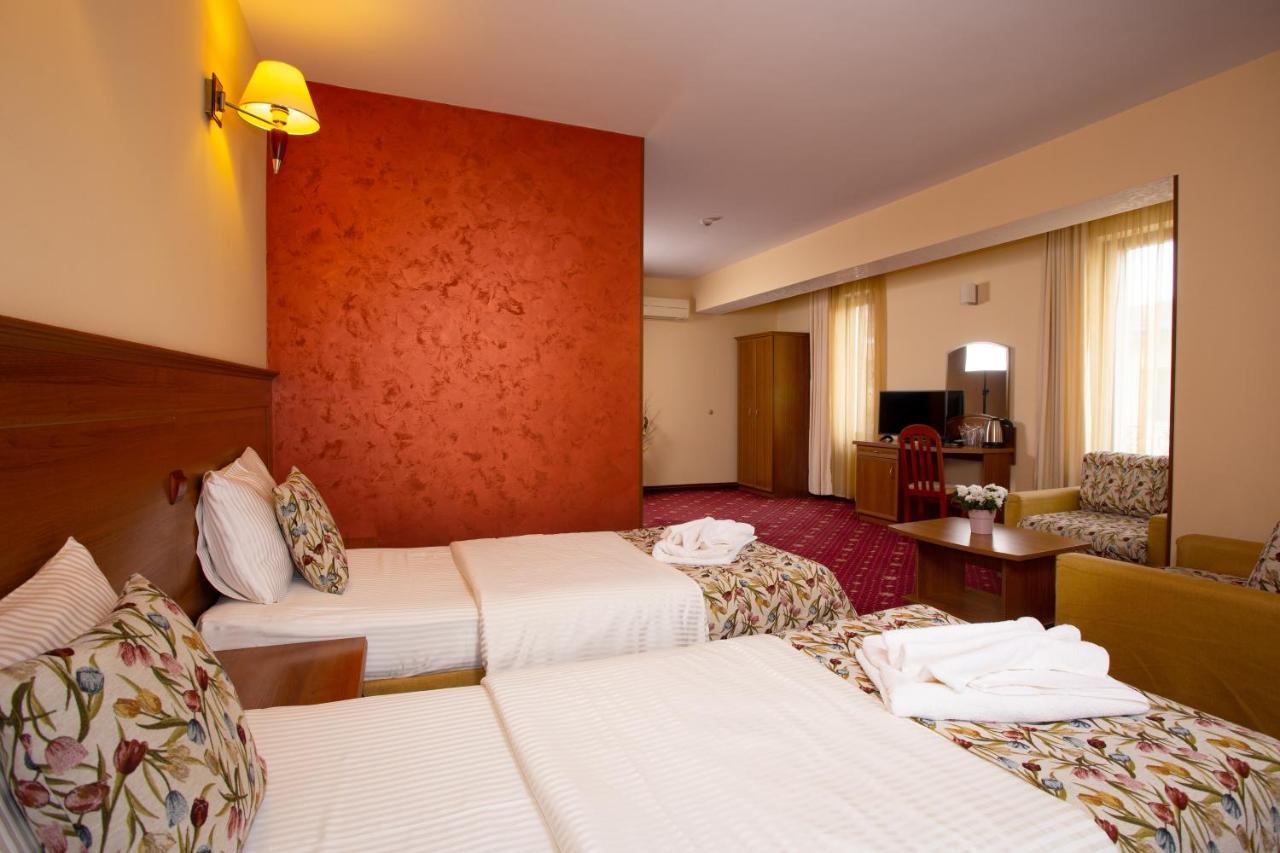 Contessa Hotel Shumen Dış mekan fotoğraf