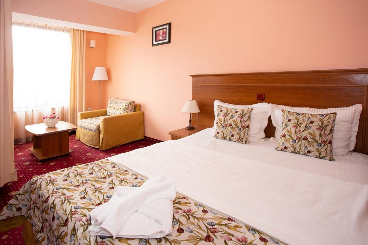 Contessa Hotel Shumen Dış mekan fotoğraf