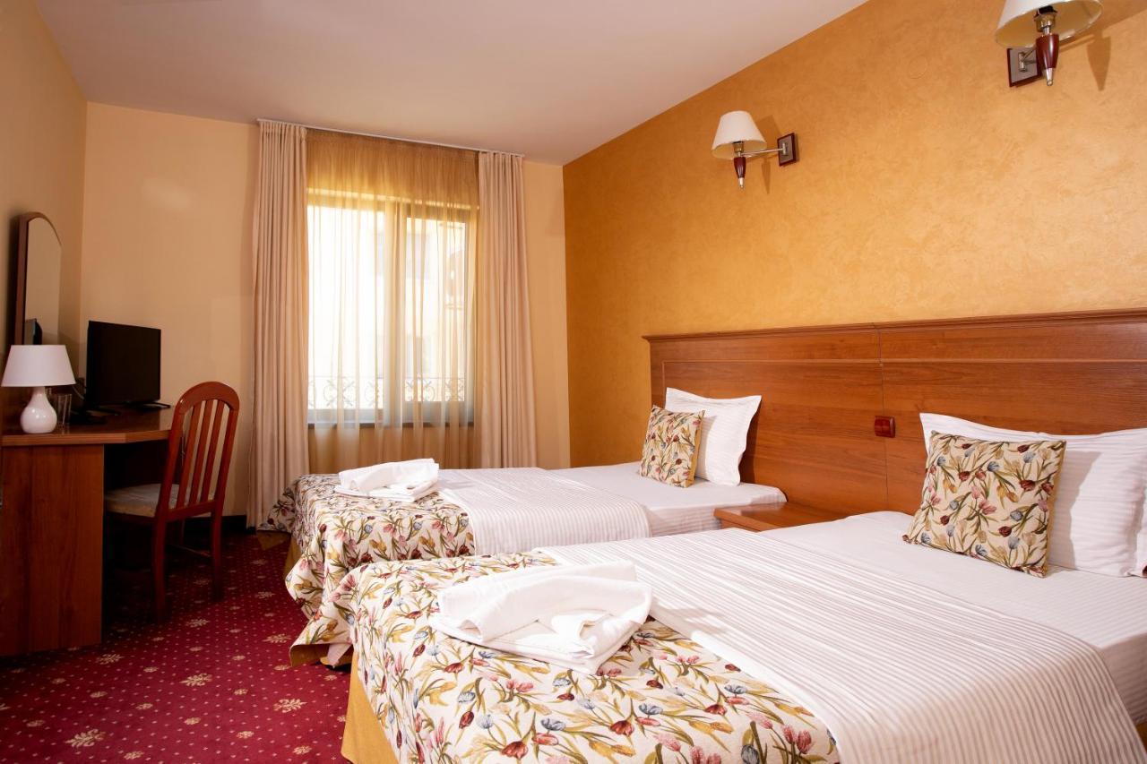 Contessa Hotel Shumen Dış mekan fotoğraf