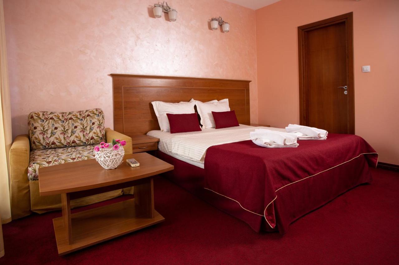 Contessa Hotel Shumen Dış mekan fotoğraf