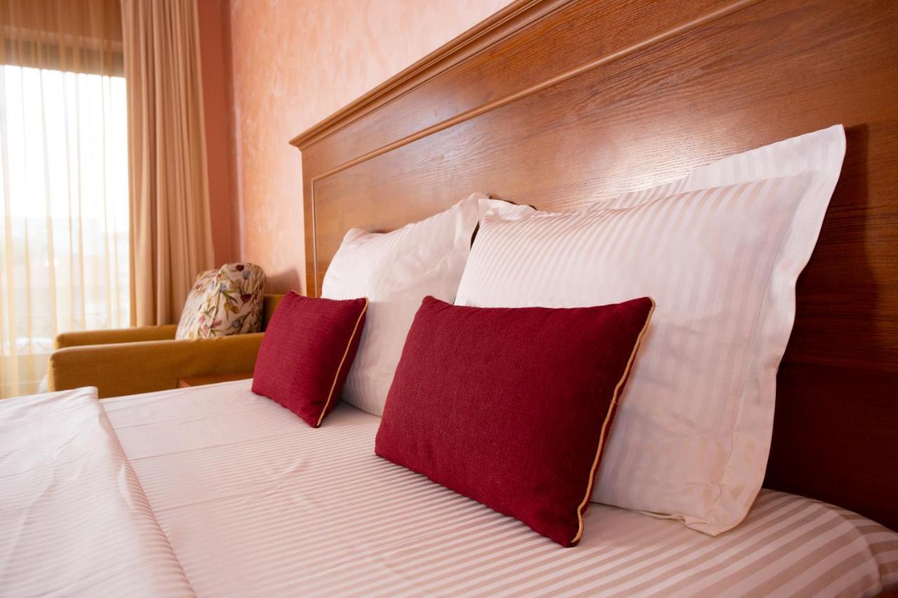 Contessa Hotel Shumen Dış mekan fotoğraf