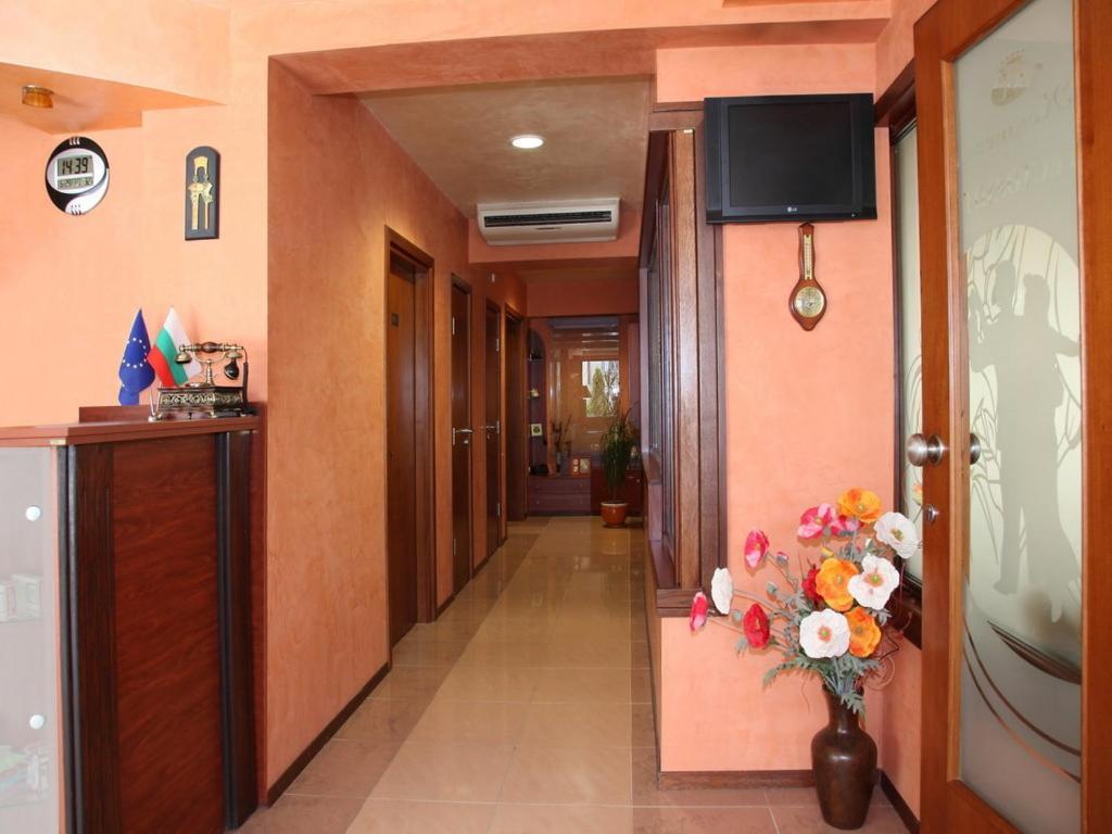 Contessa Hotel Shumen Dış mekan fotoğraf