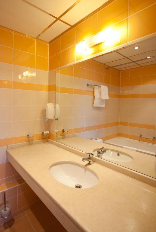 Contessa Hotel Shumen Dış mekan fotoğraf